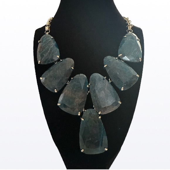 Kendra Scott Harlow Necklace - Picture 3 of 11